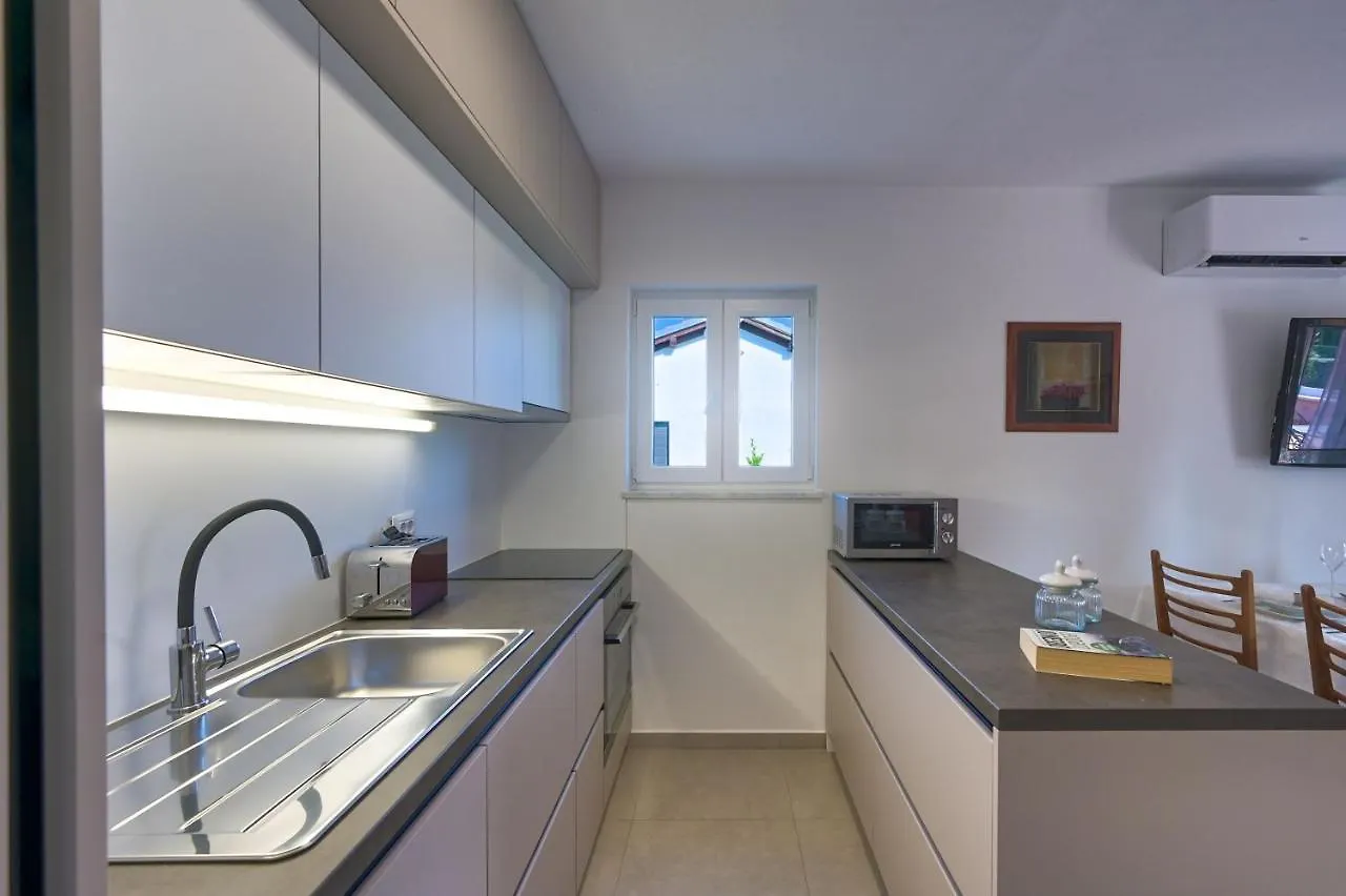 Ferienwohnung Nina Medulin