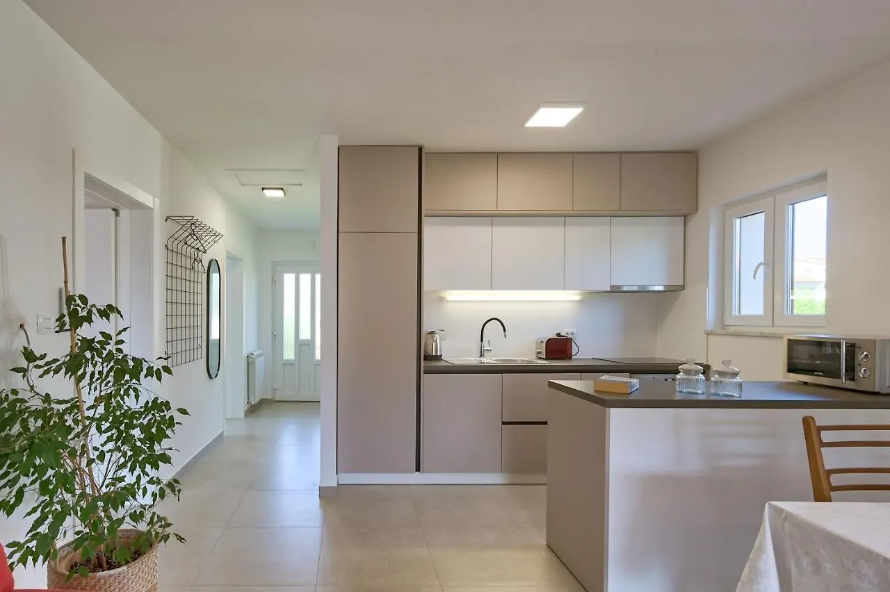 Ferienwohnung Nina Medulin 0*,